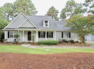 215 Skyline Manor Rd, Southern Pines, NC 28387
