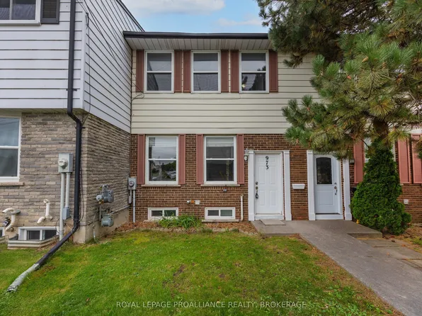 973 Oakview Ave #61, Kingston, ON K7M 6W9