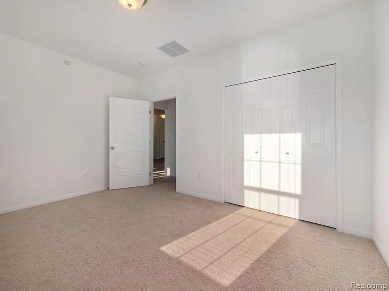964 W Summerfield Glen Cir #96 — Photo 17