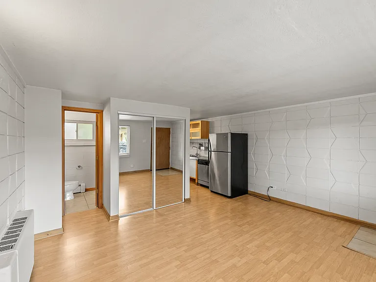 2860 W 32nd Ave — Photo 19