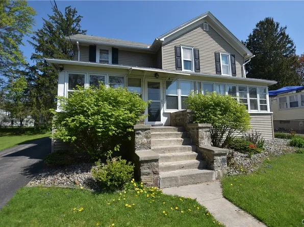 30 W Oneida St, Baldwinsville, NY 13027