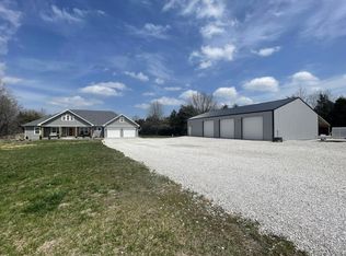 4076 S 115th Rd, Bolivar, MO 65613