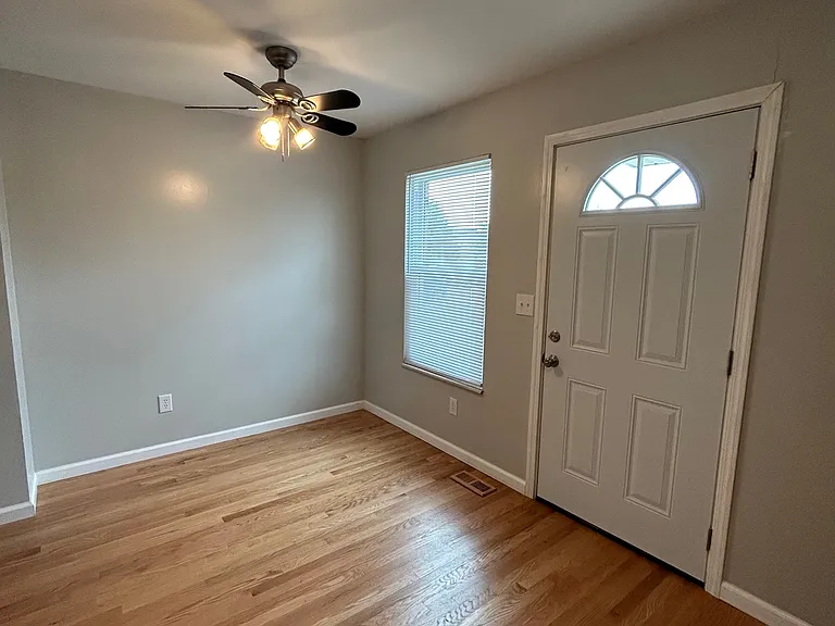 1677 Meyer Dr — Photo 7