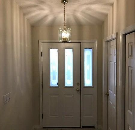 2nd image of 9 Rosepetal Ln #B