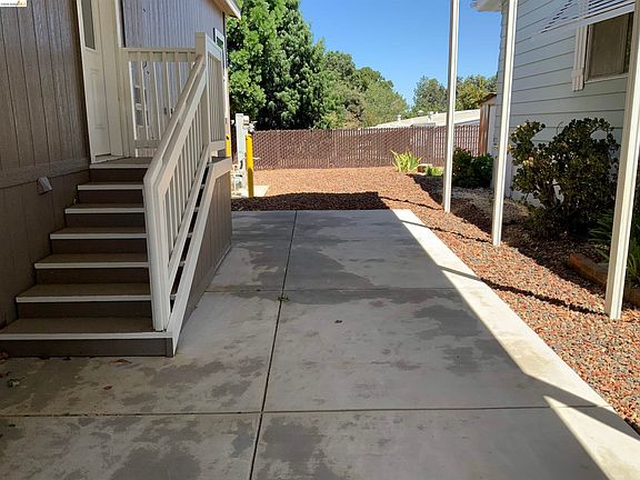 4th image of 245 Aloha Way