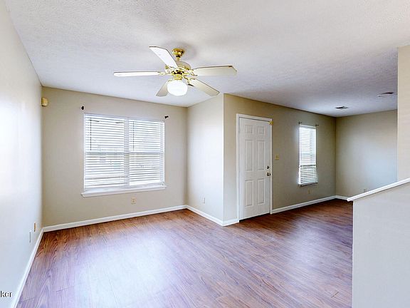 4th image of 12408 Kiawah Ct