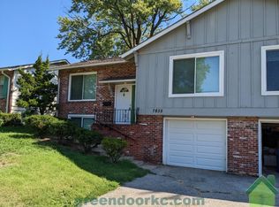7835 Eby Ln #7835, Overland Park, KS 66204