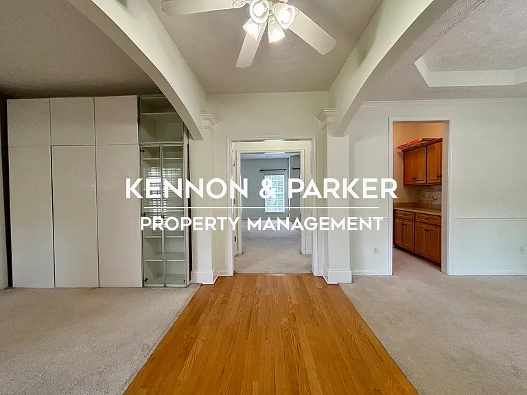 4613 English Ivy Dr — Photo 2