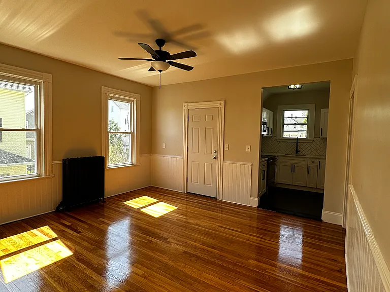 439 Middle St #2 — Photo 3