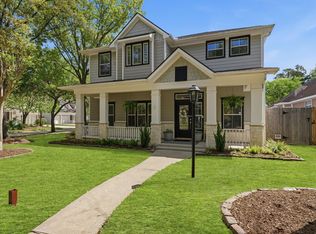 135 Hansom Trail St, Spring, TX 77382