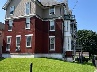 740 2nd St APT 2, Catasauqua, PA