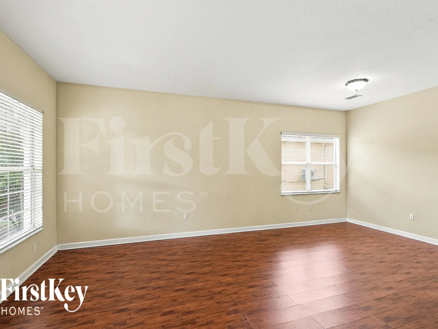 4 bed, 4.0 bath, 2383 sqft, $2,540 — Photo 4