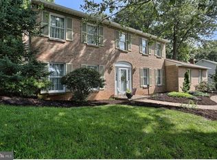 5 Golfview Ln, Reading, PA 19606