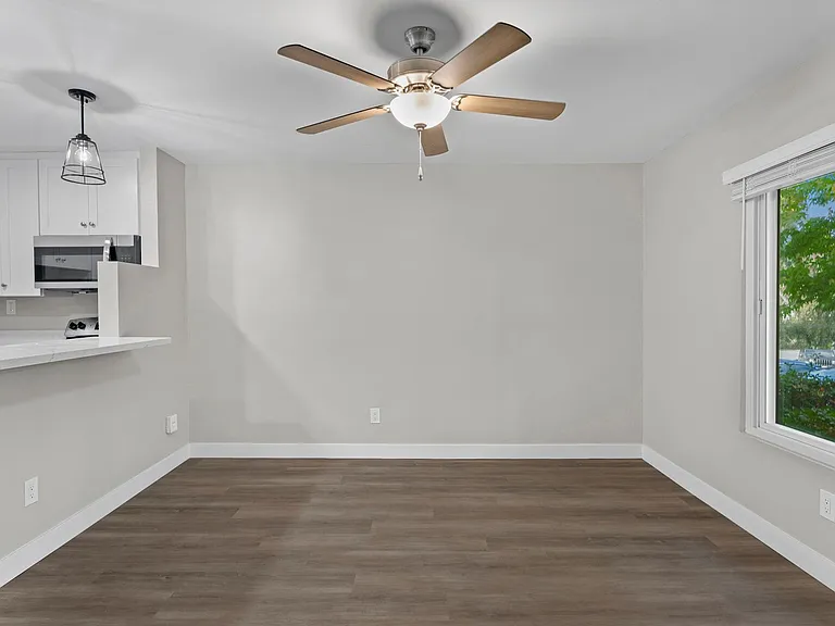 Point Loma Bay Apartments | Coastal Living Near the Beach — Photo 101