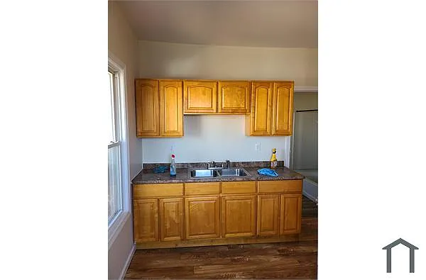 Building Photo - 934 Hancock Ave #3L