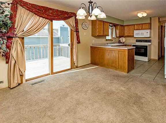 5th image of 601 Brookwood Dr
