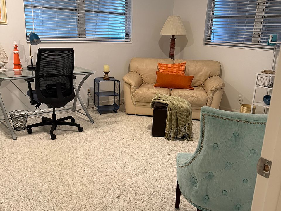 1st image of 567 Riverside Dr #1