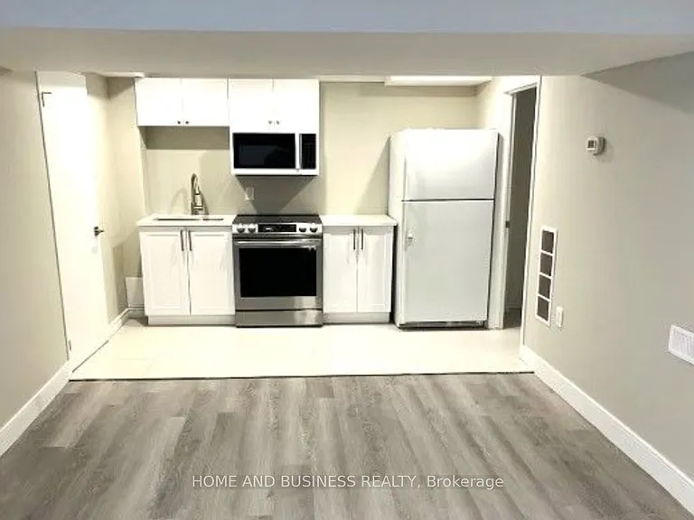 1326 Meredith Ave — Photo 19