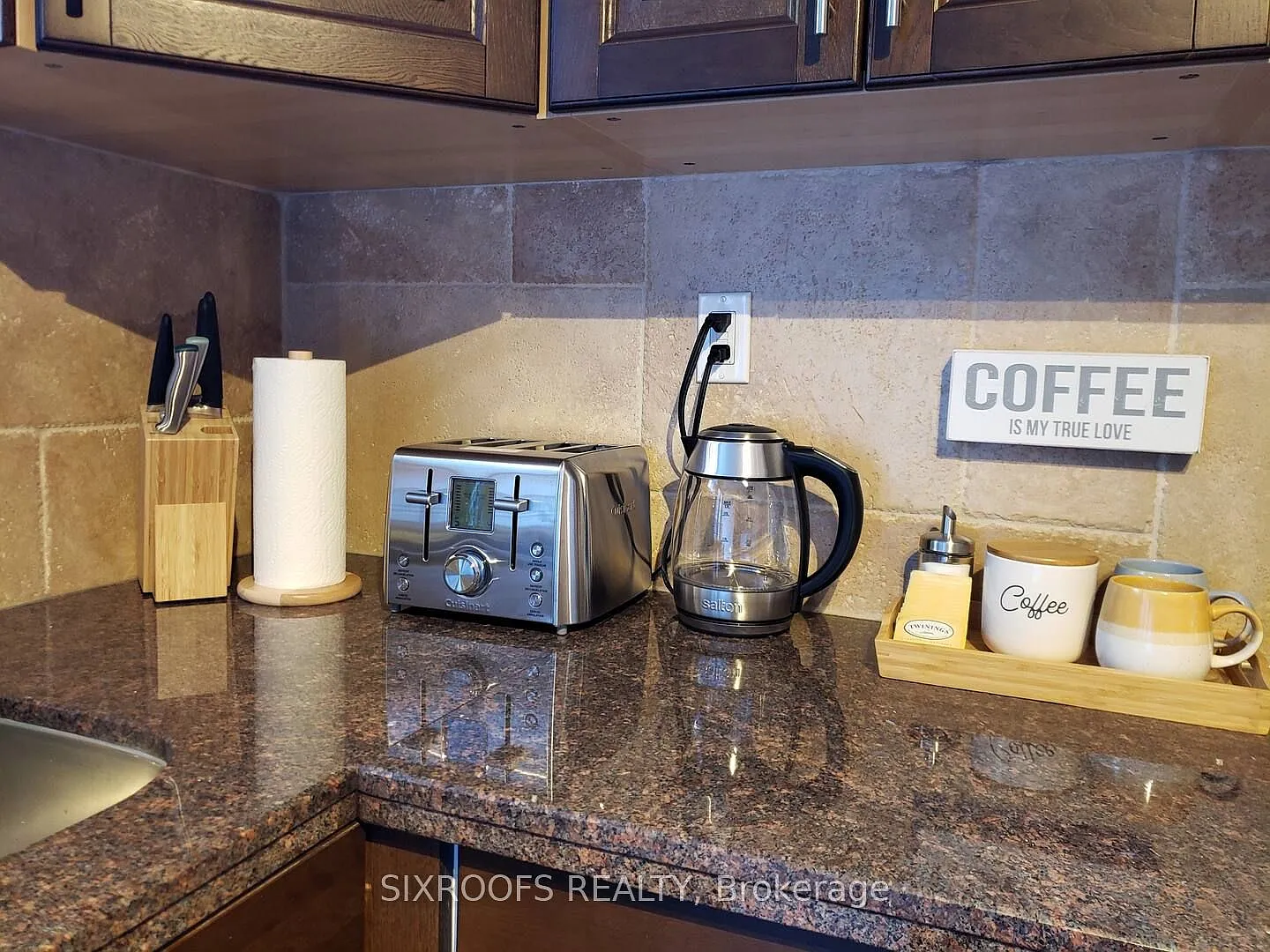 2 bed, $3,000 — Photo 4