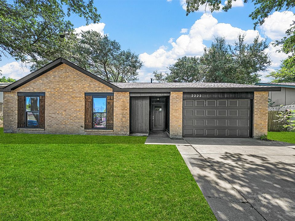 1st image of 2222 Quail Hollow Dr