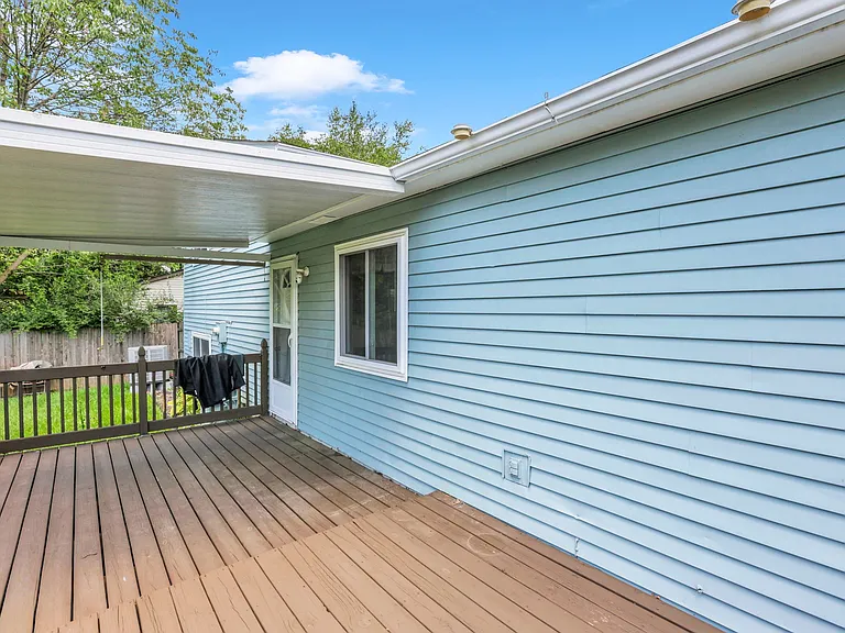 6399 Silverleaf Ave — Photo 22