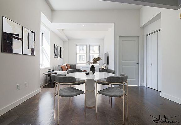 4th image of 116 John St #26011