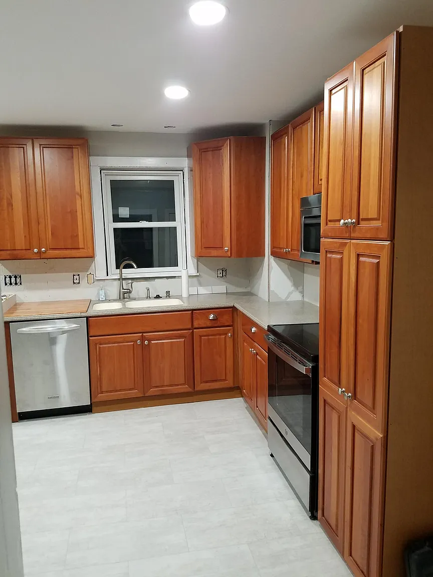 3202 Hazelwood Ave photo 1