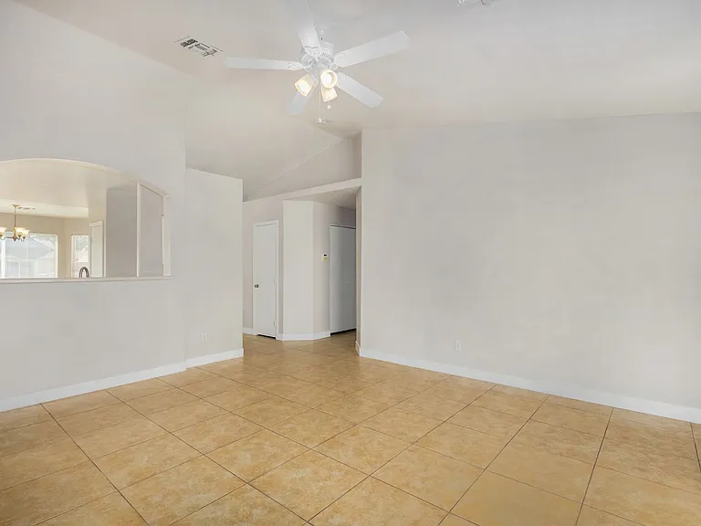8520 W Palm Ln #1103 — Photo 6