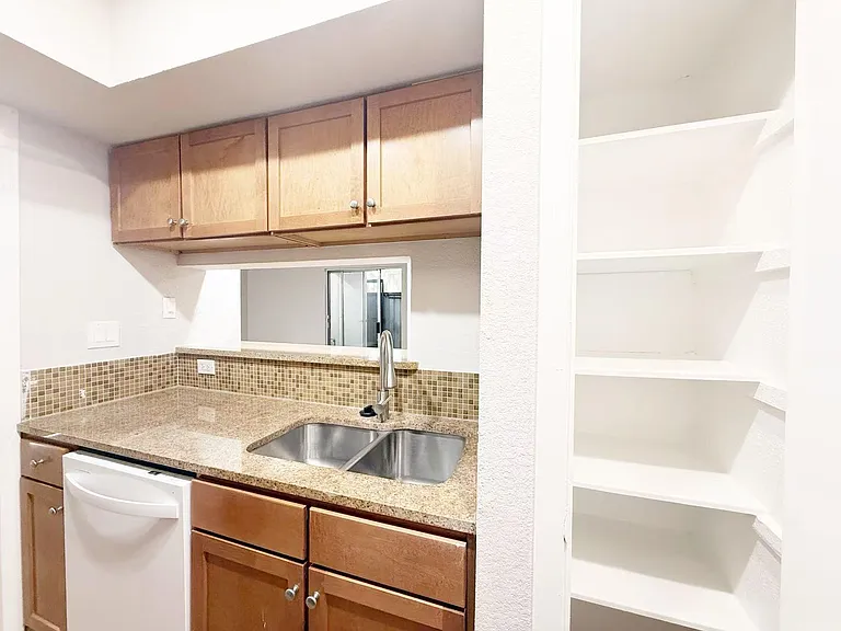 3204 Menchaca Rd #601 — Photo 3