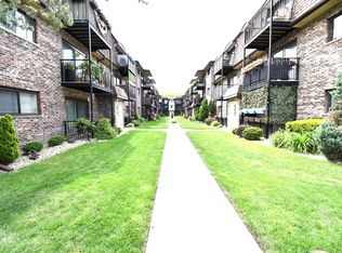 7600 W Lawrence Ave UNIT 1A, Harwood Heights, IL