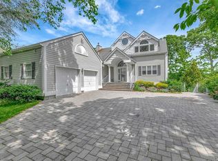 27 Riverside Ave, Mastic Beach, NY 11951