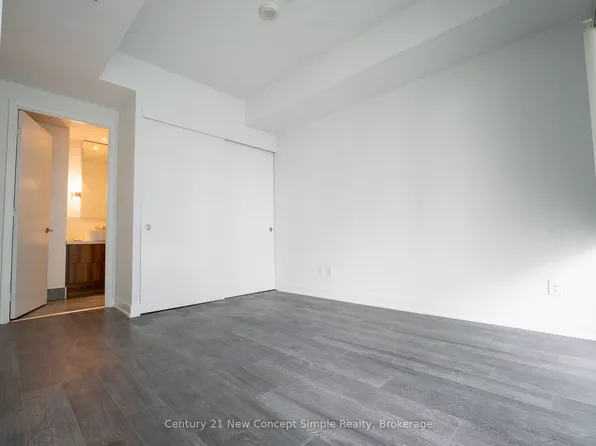 185 Roehampton Ave Unit 2301, Toronto, ON M4P 0C6