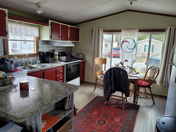 4th image of 48 First Street