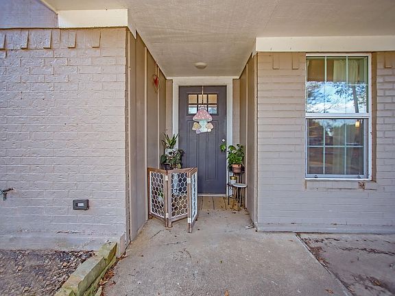 2nd image of 103 Quail Ridge Dr