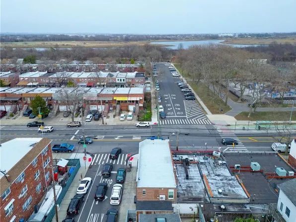 2492 Gerritsen Avenue image 26 of 29