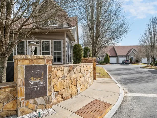 315 Old River Rd Unit 32, Lincoln, RI 02865