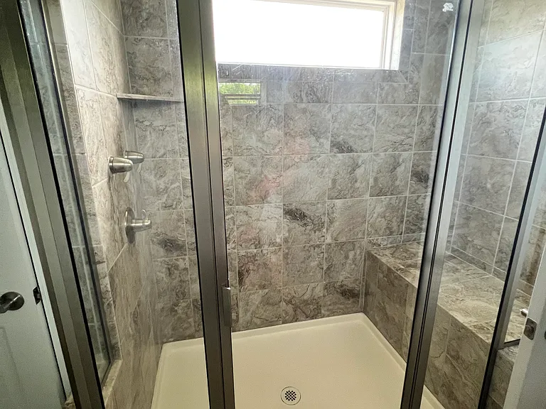 1051 Abberley Cir — Photo 14