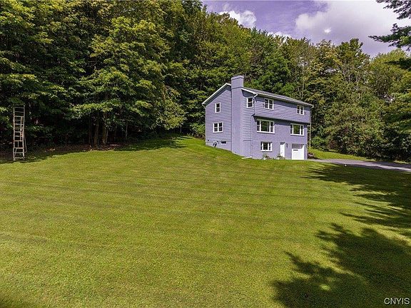 3rd image of 2733 W Lake Rd