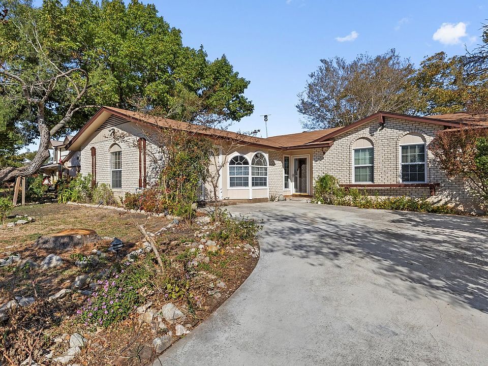 1st image of 513 JEANETTE DR
