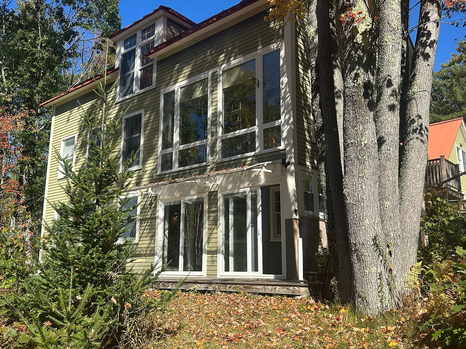 1 bed, 930 sqft, $1,900 — Photo 1