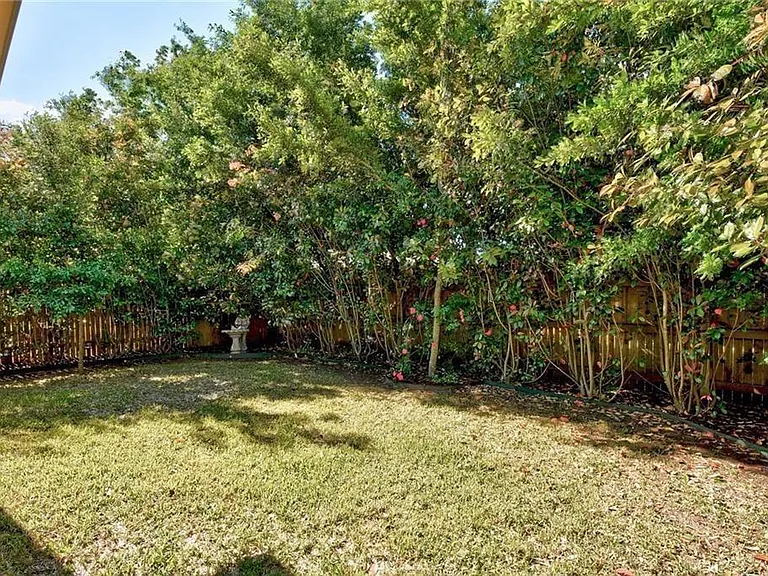 1505 Beebrush Ln — Photo 12