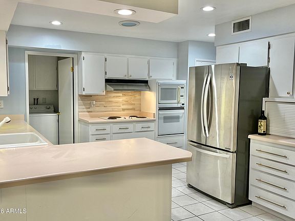 4th image of 9718 W OAK RIDGE Drive