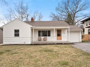 4915 W 72nd Ter, Prairie Village, KS 66208