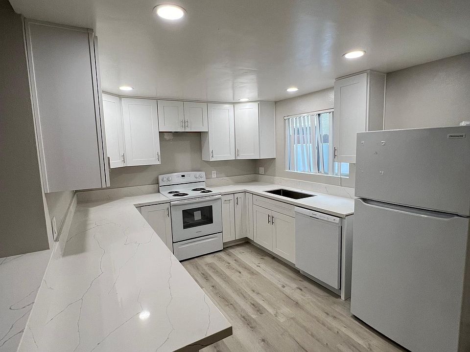1st image of 4724 30th St APT 2