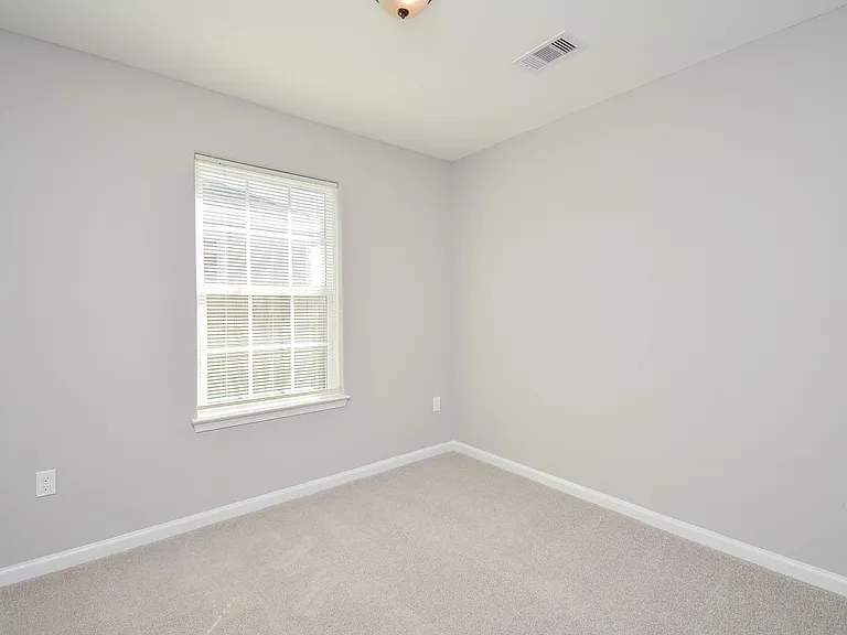 7611 Dyer St — Photo 21