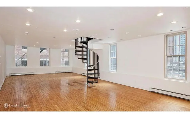 Rented by Douglas Elliman | media 31