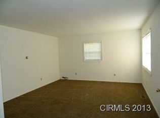 2911 S Hamaker St, Marion, IN 46953