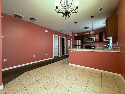 152 Lamberton St Photo 1