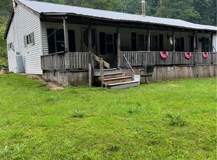 2 Bender Town Rd, Hacker Valley, WV 26222