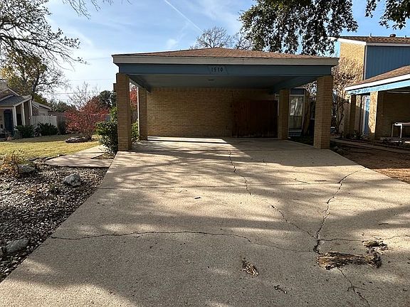 2nd image of 1510 El Camino Real
